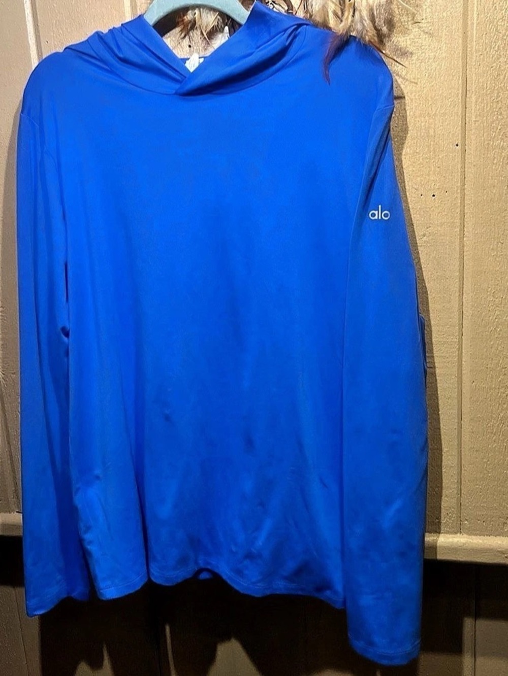 ALO Yoga Men’s Conquer Reform Long Sleeve Hood M3199R Blue Performance Hoodie M
